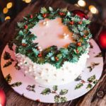 Vintage Holly 10″ Round Masonite Board