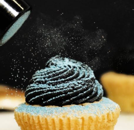 PME Edible Lustre Snow – Blue (10g)