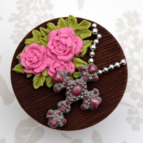 Katy Sue Moulds – Beaded Cross